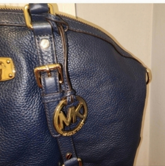 NWT Michael kors navy Bedford satchel - Picture 5 of 7